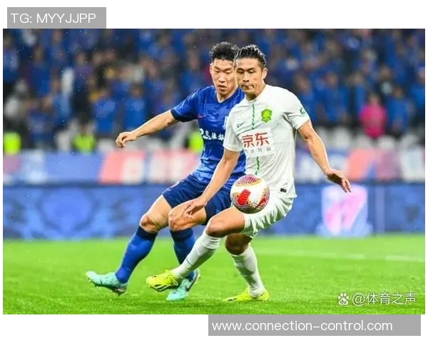 苏宁与申花激战正酣谁能在这场对决中笑到最后